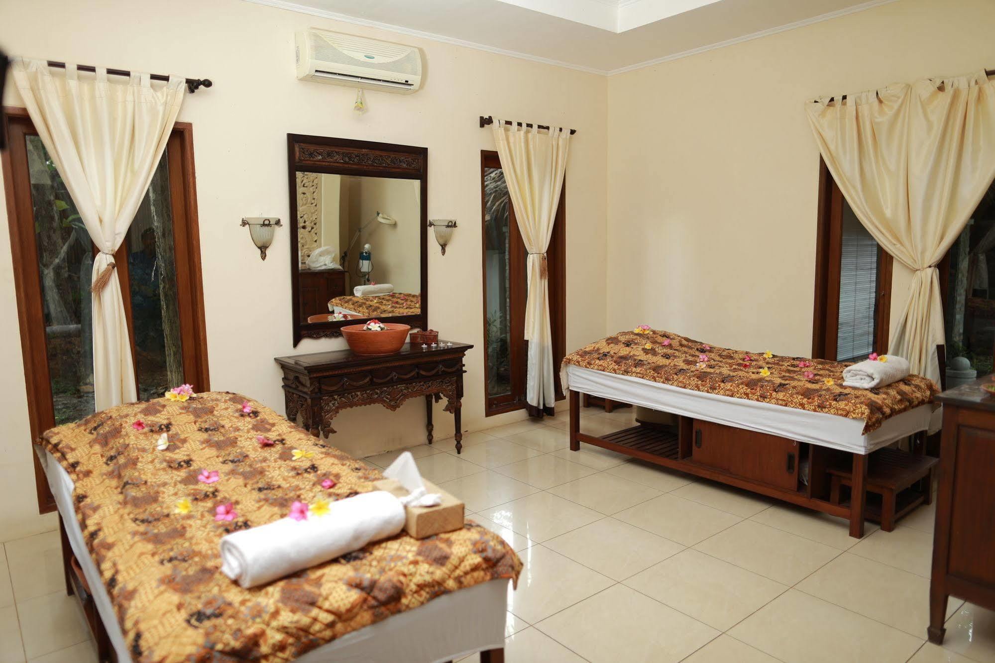 Sanghyang Indah Spa Resort Аниър Екстериор снимка