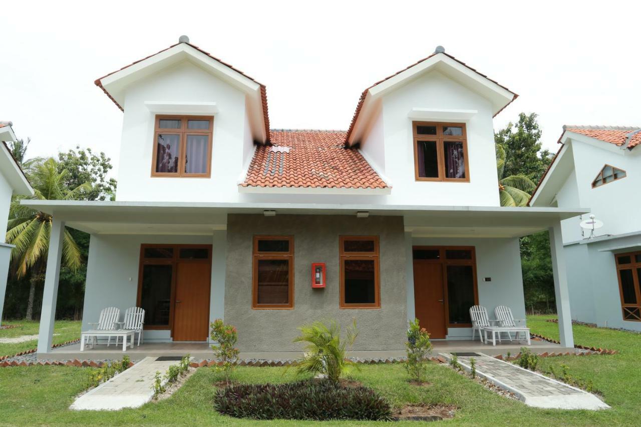 Sanghyang Indah Spa Resort Аниър Екстериор снимка